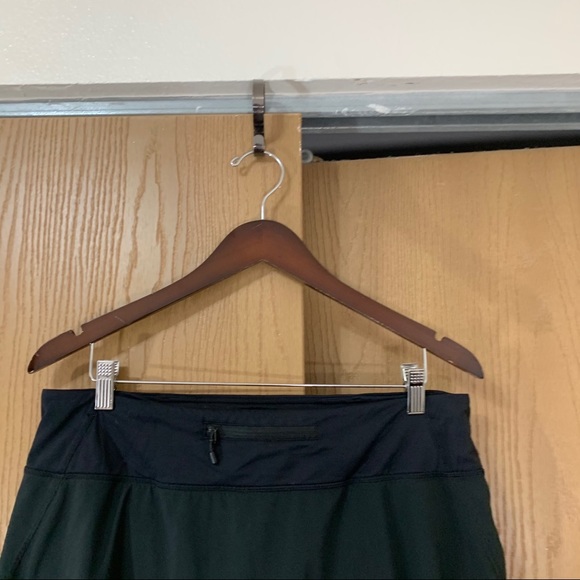 Lululemon Run Speed Skirt Black Womens Size 10 - Picture 4 of 5